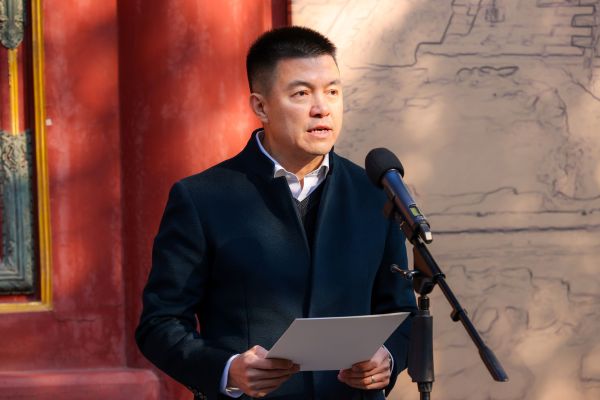 守护故宫七年共探紫禁城“地下史书”，奔驰以公益行动诠释“扎根中国”