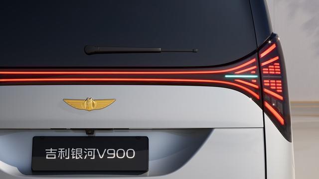 吉利银河V900首搭超级AI增程技术，准备重塑新能源MPV市场格局